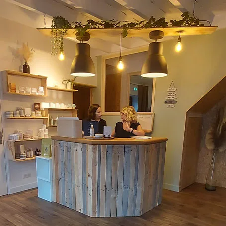 Photo de l'accueil du salon de coiffure à nantes saint sebastien