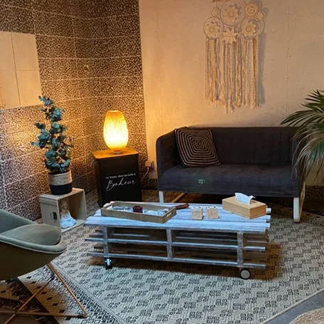 Photo de l'intérieur du salon de vallet